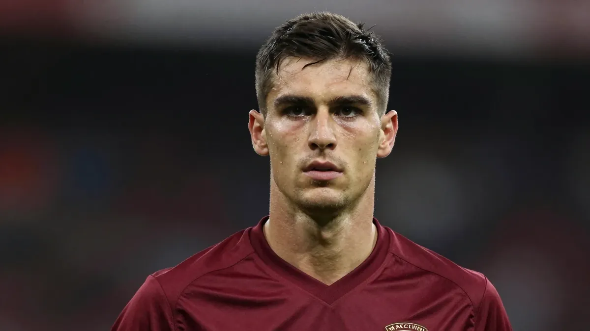Bradford City defender Joe Wright has completed a transfer to Dundee, signing a two-year contract after the Scottish club...